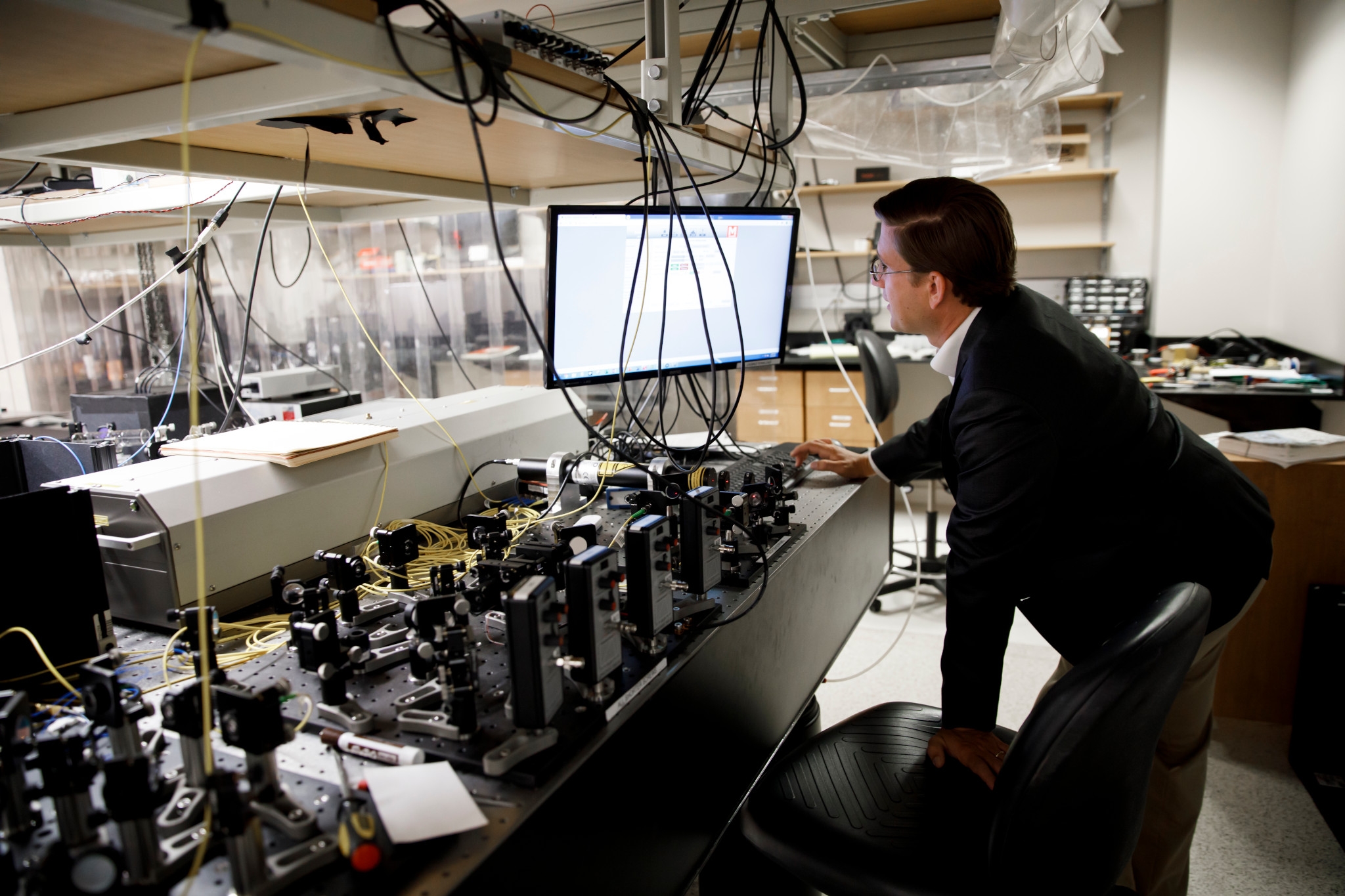 New center will develop technologies, materials made possible by ‘second quantum revolution’